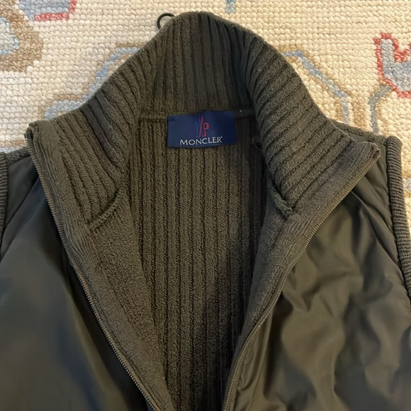 Moncler - Picture 2 of 9